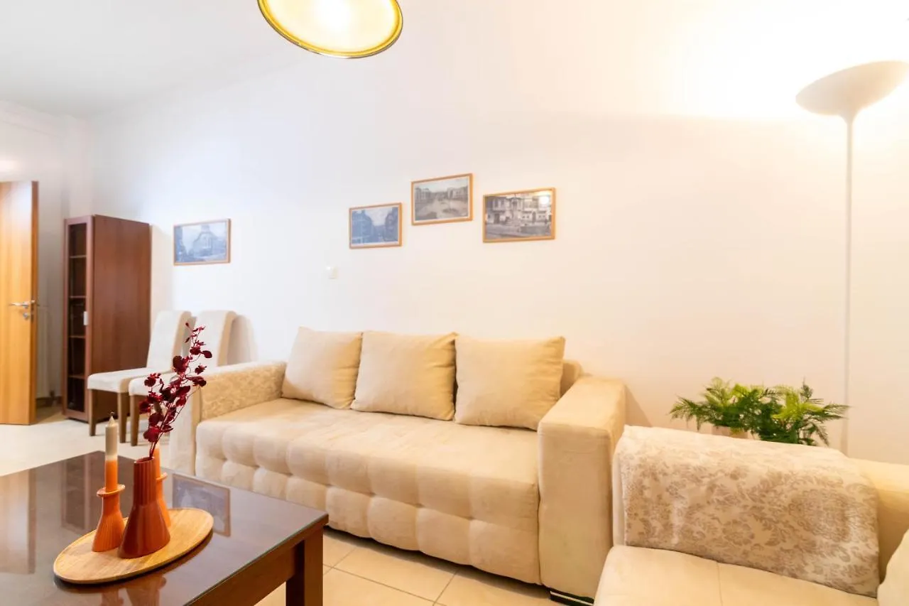 아파트 F & B Collection - 2 Bedroom Flat 테살로니키